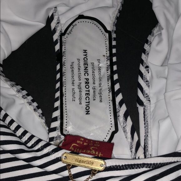 Tigerlily Ozlem One Piece Lined Suit nwt - Picture 8 of 8